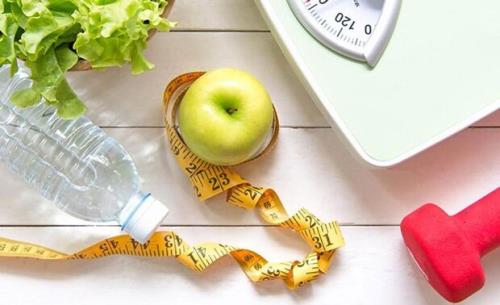 ورزش همراه کاهش وزن با مبتلا شدن به دیابت مقابله می کند