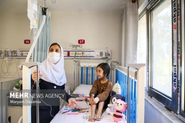 چرا پرستاران باید بیش از دیگر مشاغل کار کنند؟