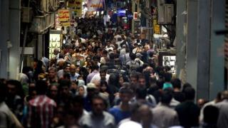 وضعیت نگران كننده جمعیت در ایران، امكان باروری تا ۵۴ سالگی